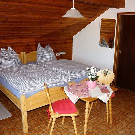 Hotel Garni Berghof Heigenbruecken Екстер'єр фото