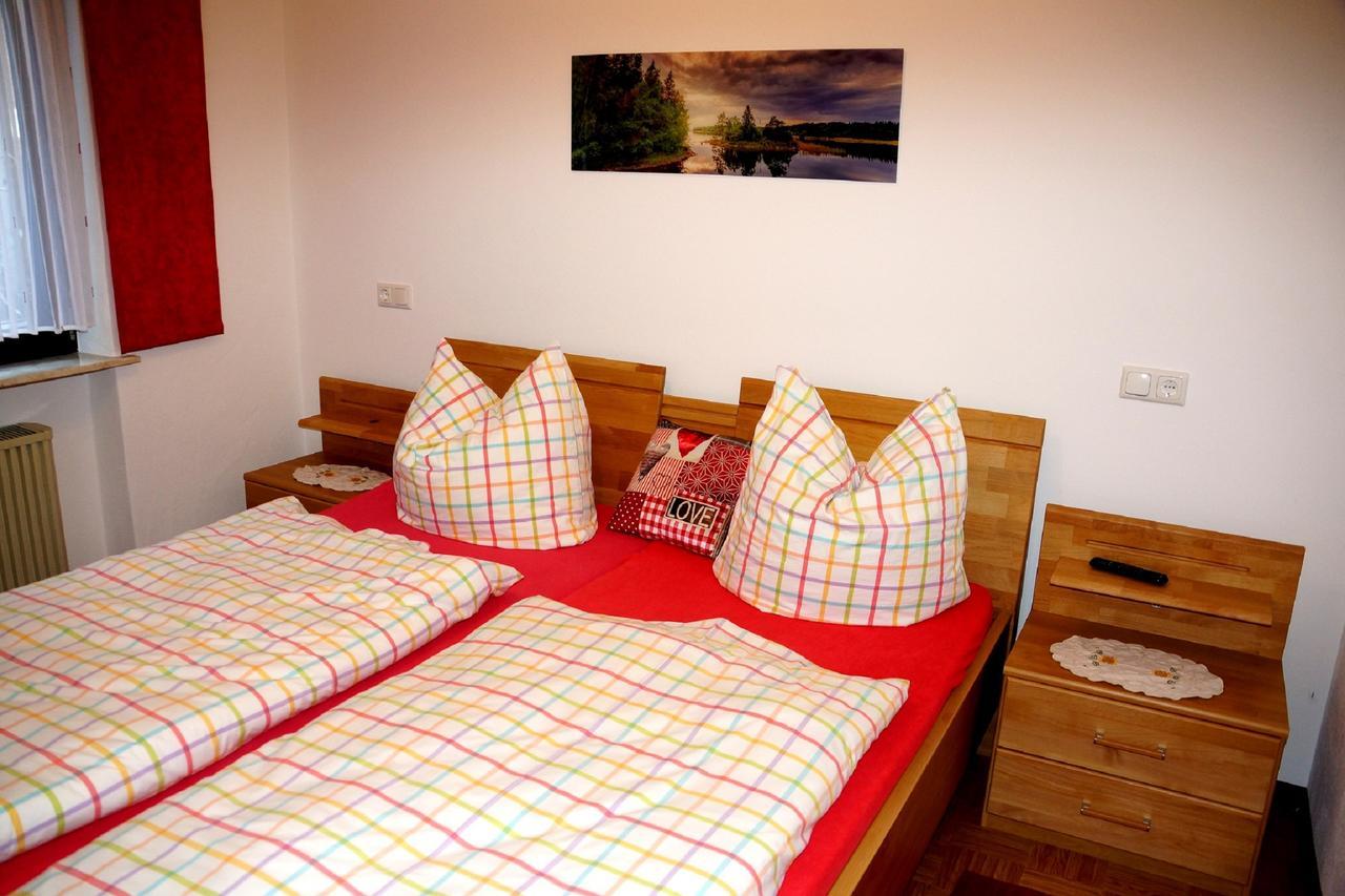 Hotel Garni Berghof Heigenbruecken Екстер'єр фото