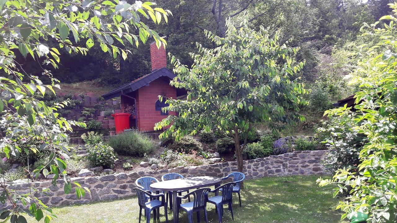 Hotel Garni Berghof Heigenbruecken Екстер'єр фото