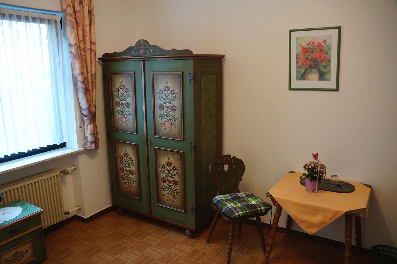 Hotel Garni Berghof Heigenbruecken Екстер'єр фото